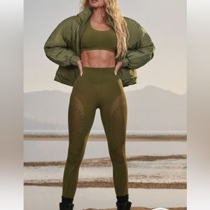 Fabletics khloe edit set NEW